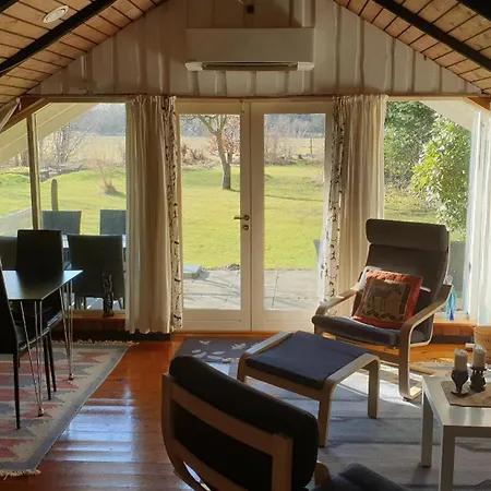 Amazing In With 2 Bedrooms And Wifi Сasa de vacaciones